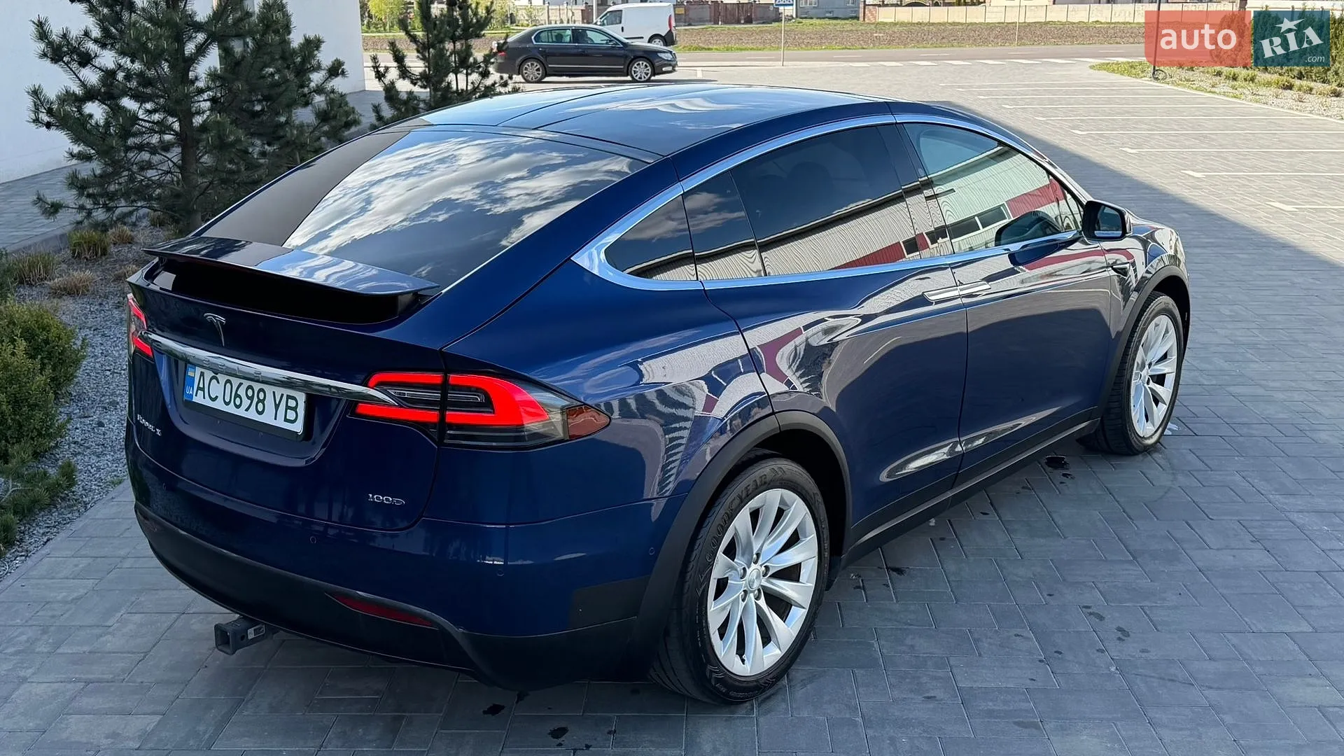 2017 Tesla Model X - мініатюра 14