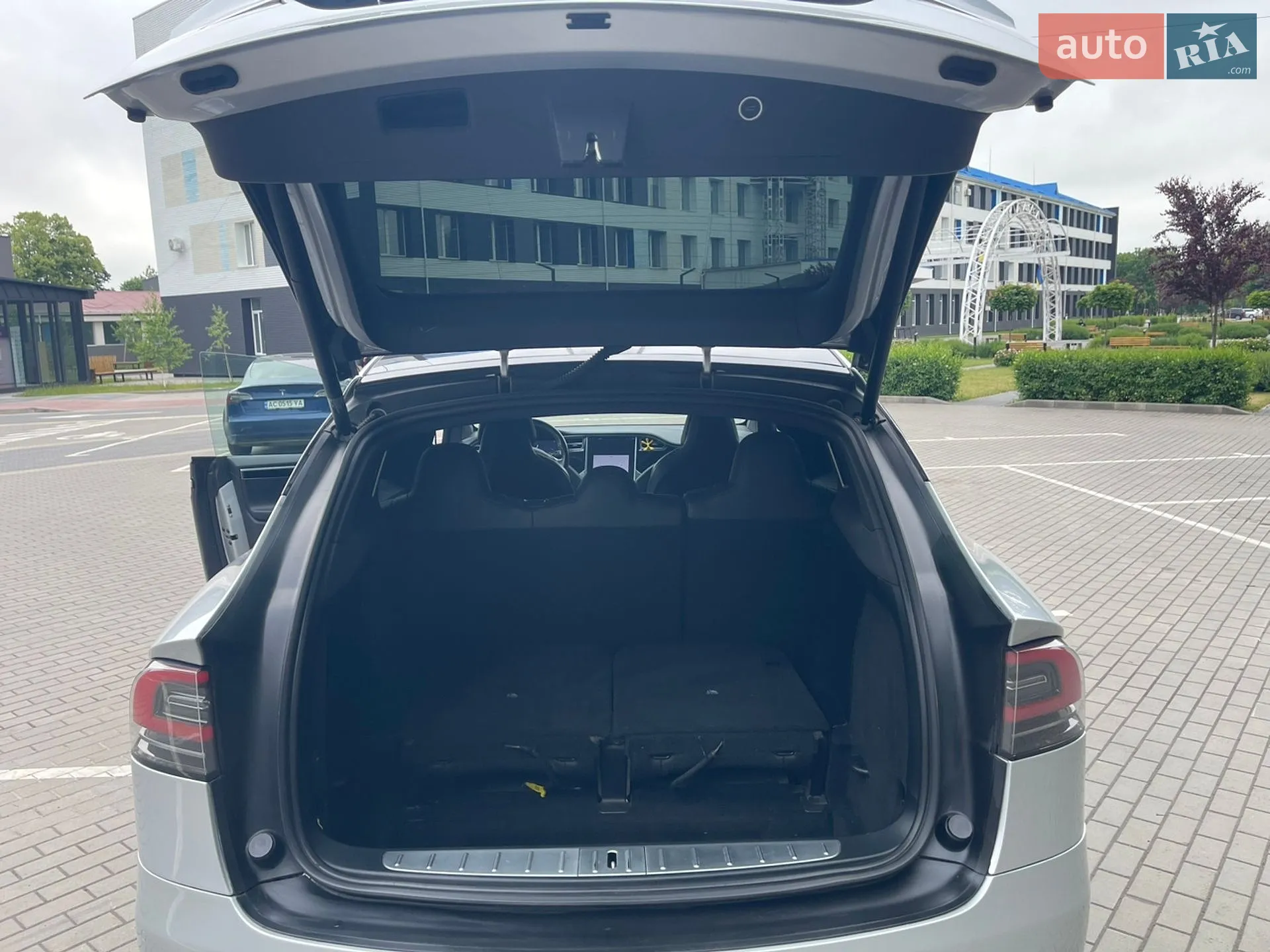 2018 Tesla Model X - мініатюра 18
