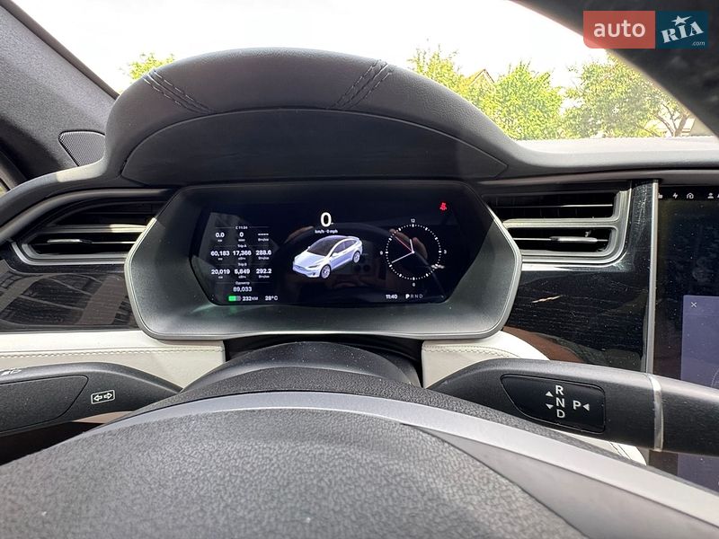 Позашляховик / Кросовер Tesla Model X 2018 в Києві