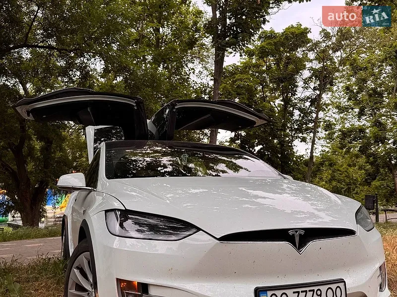 Tesla Model X