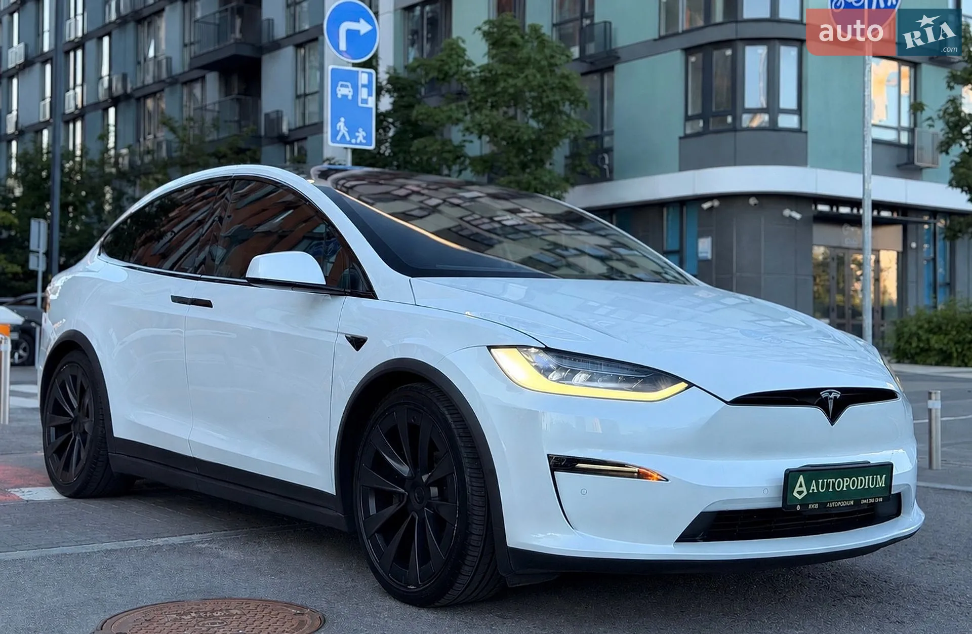 2022 Tesla Model X - мініатюра 5