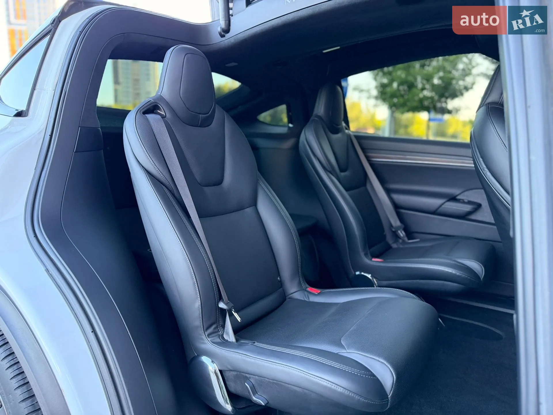 2022 Tesla Model X - мініатюра 18