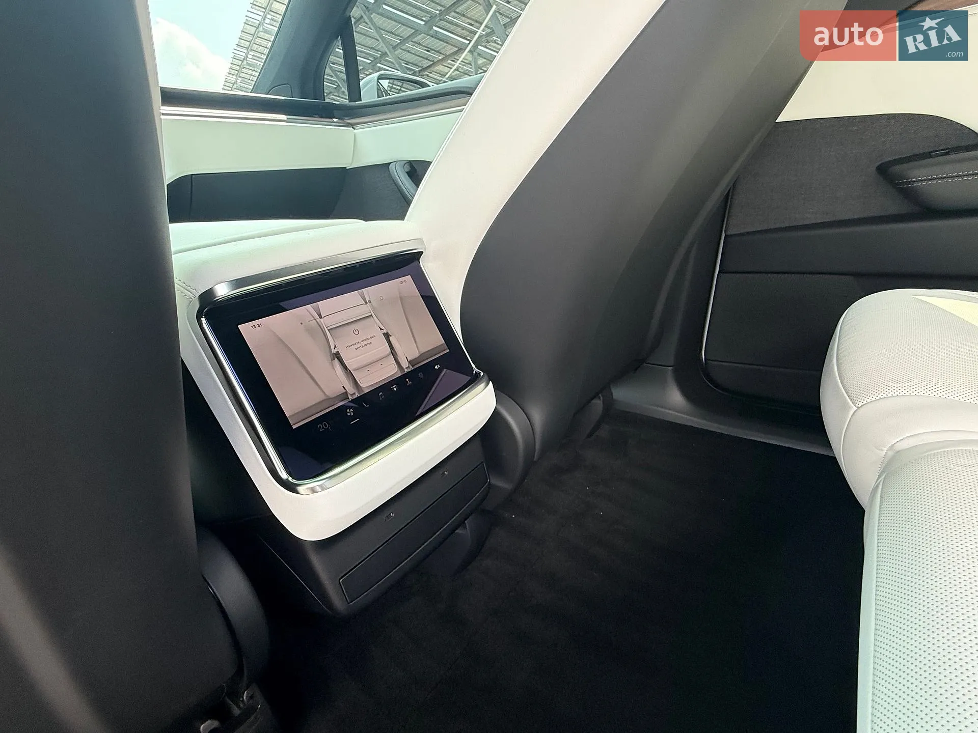 2023 Tesla Model X - мініатюра 35
