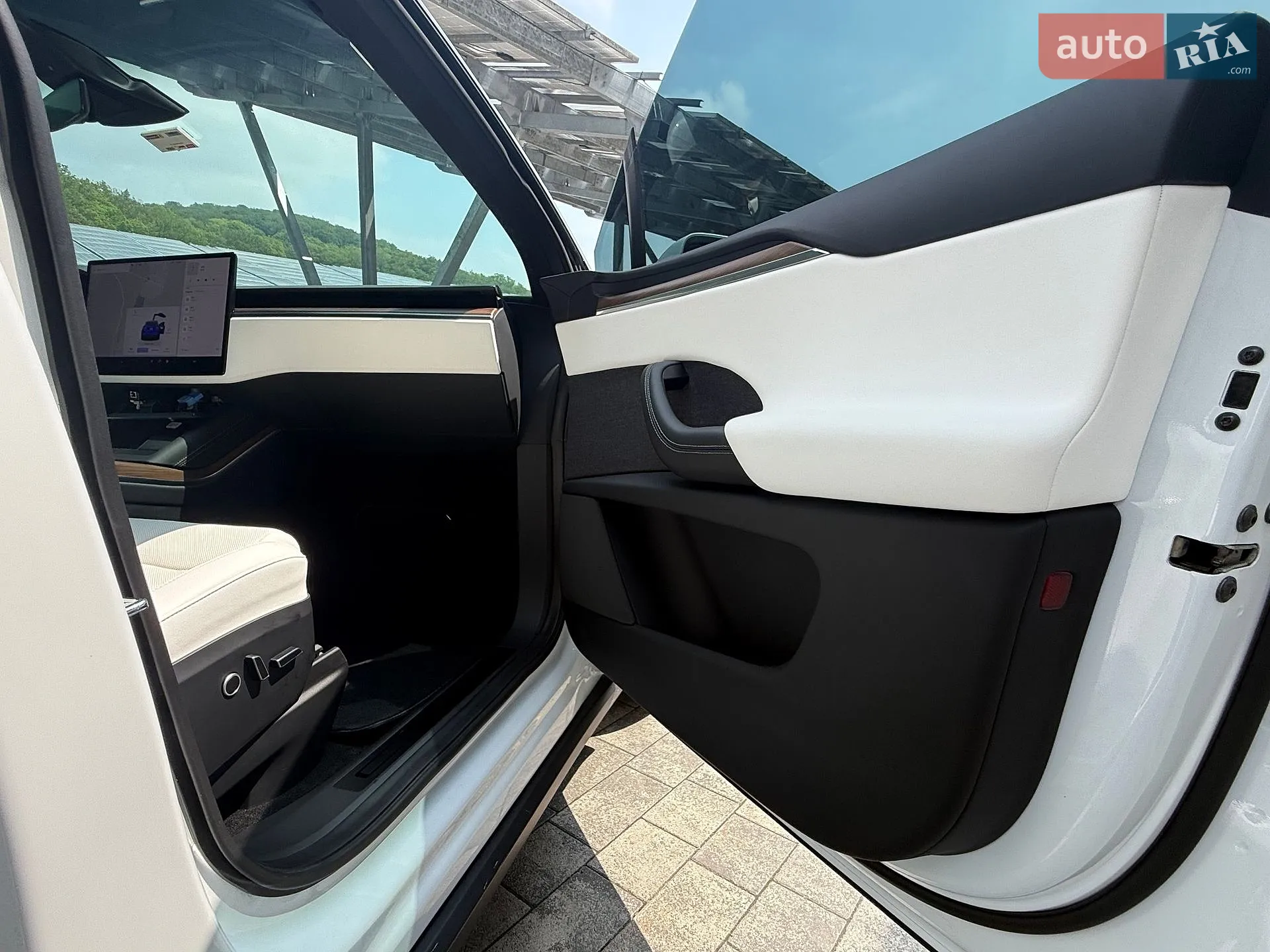 2023 Tesla Model X - мініатюра 38