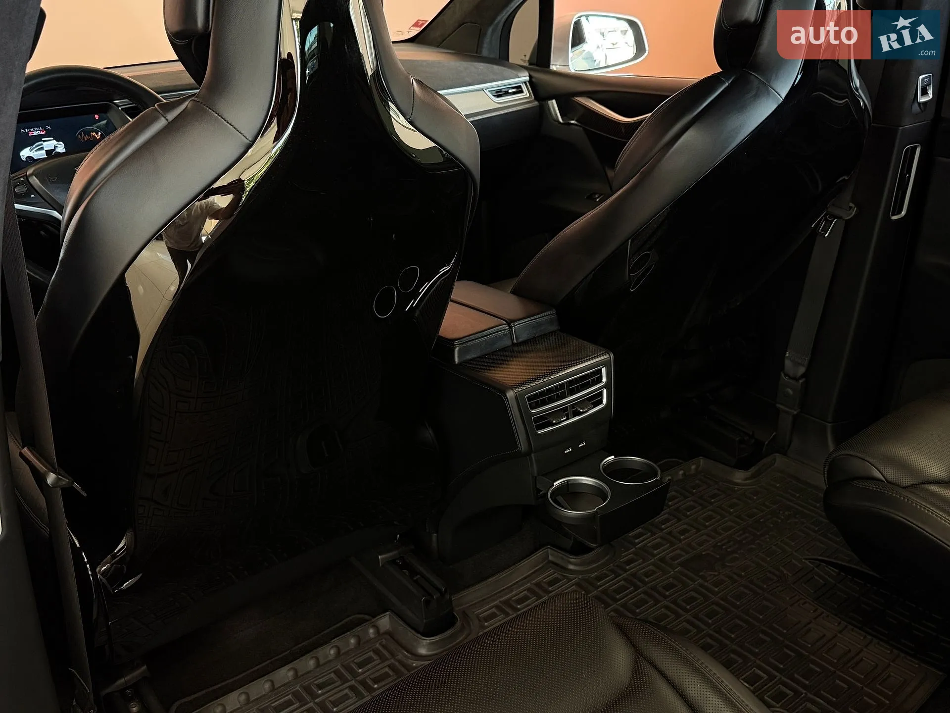 2016 Tesla Model X - мініатюра 28