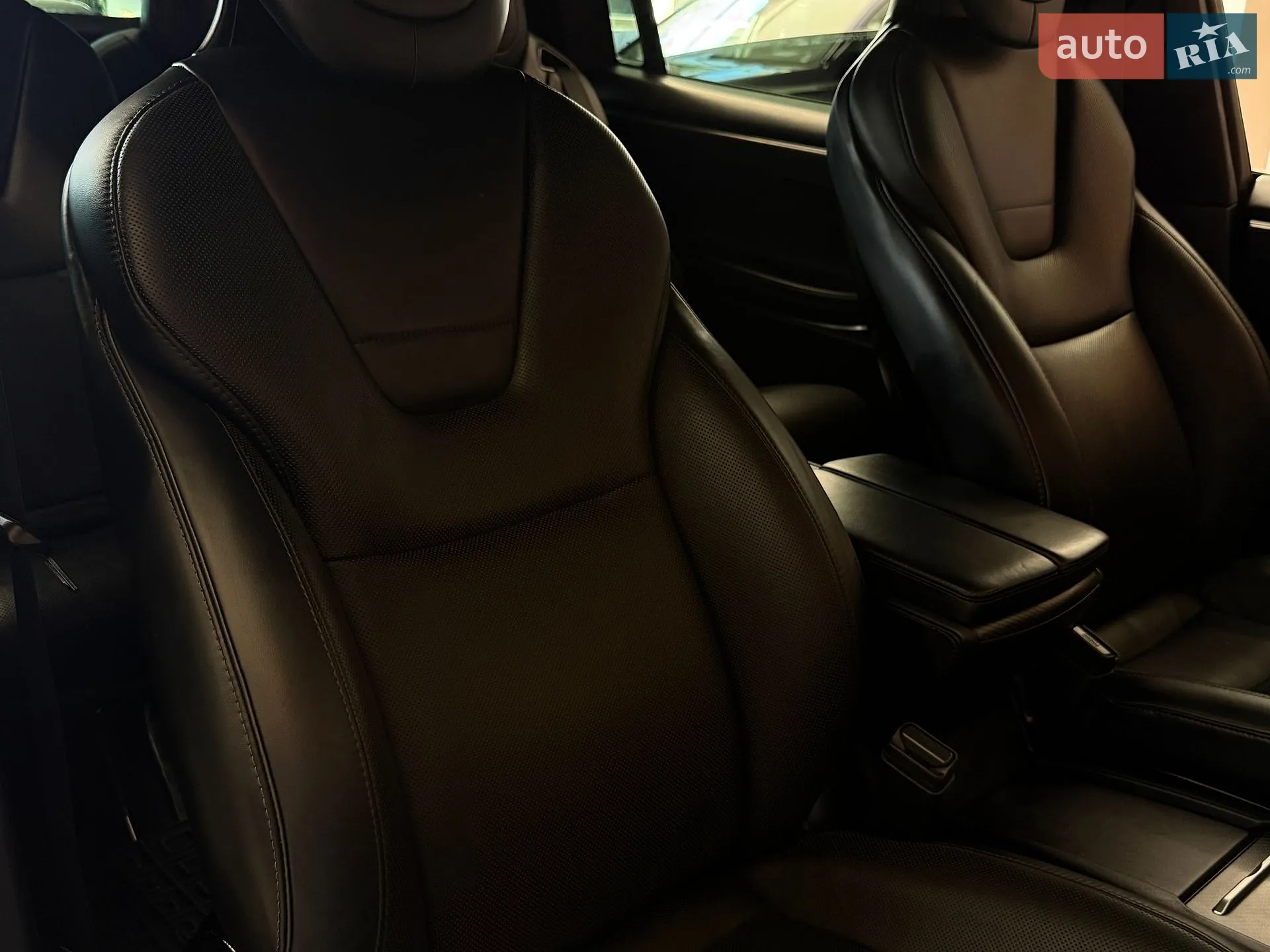 2016 Tesla Model X - мініатюра 35