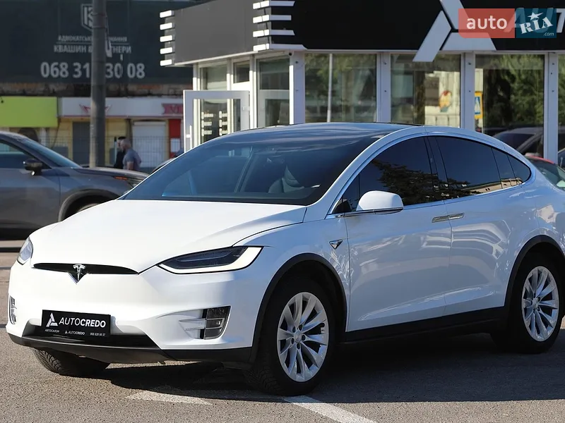 Tesla Model X