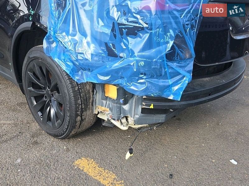 Внедорожник / Кроссовер Tesla Model X 2017 в Киеве