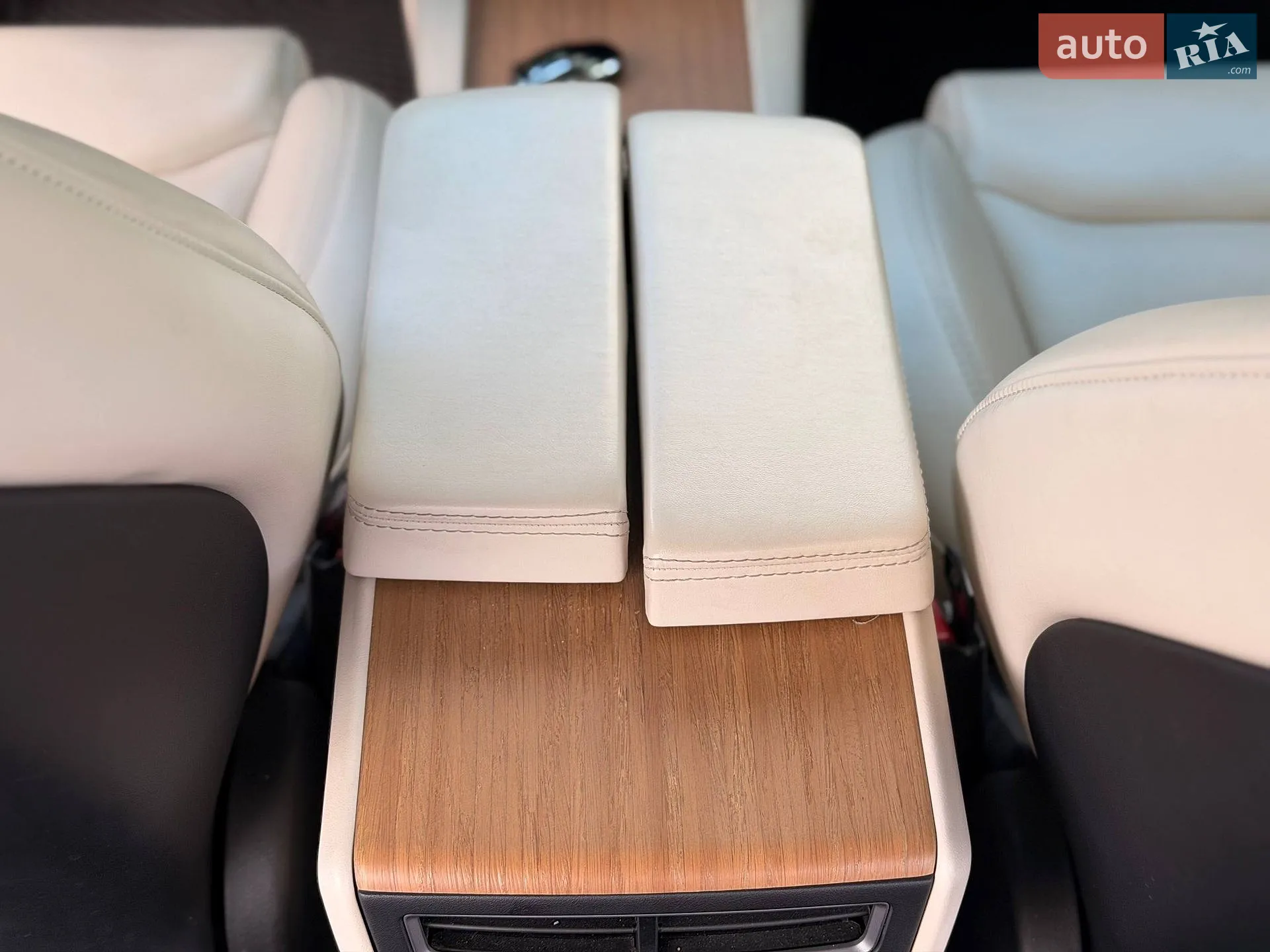 2020 Tesla Model X - мініатюра 79