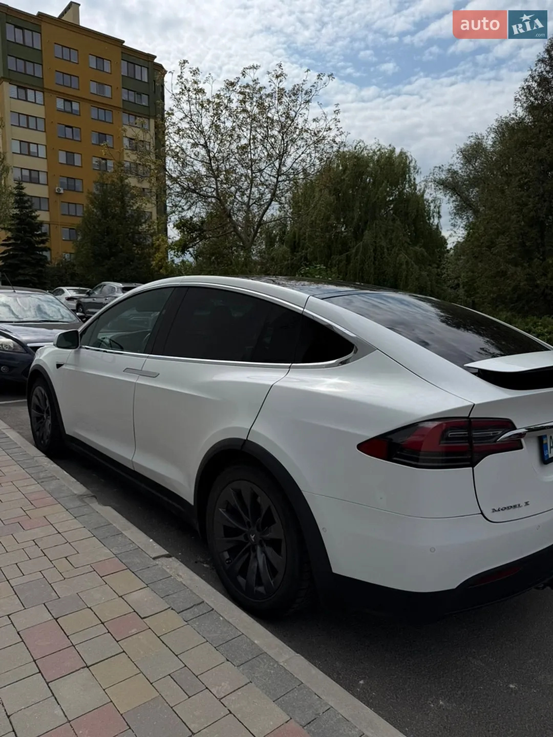 2017 Tesla Model X - мініатюра 3