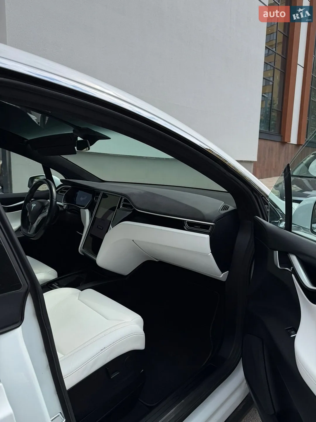 2017 Tesla Model X - мініатюра 15