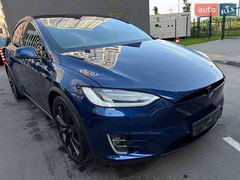 Tesla Model X 2019 VIN 5YJXCCE49KF188220 фото оголошення 18 з 66
