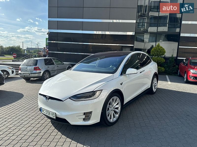 Внедорожник / Кроссовер Tesla Model X 2016 в Львове