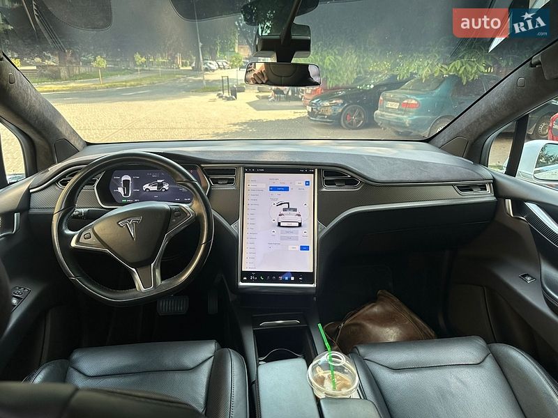 Внедорожник / Кроссовер Tesla Model X 2016 в Львове