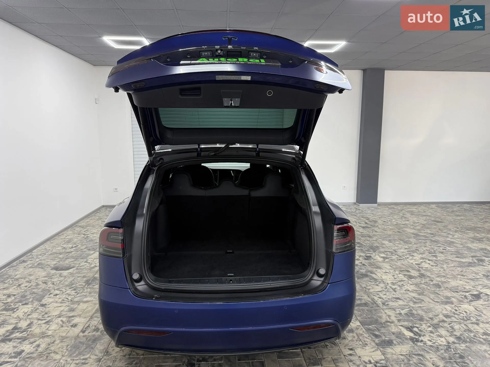 2020 Tesla Model X - мініатюра 18