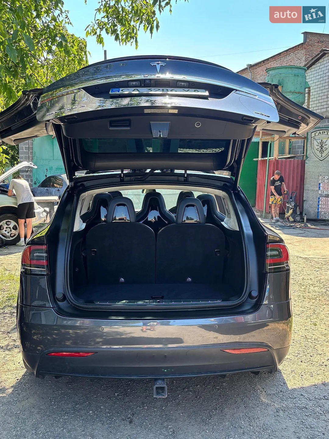 2016 Tesla Model X - мініатюра 16