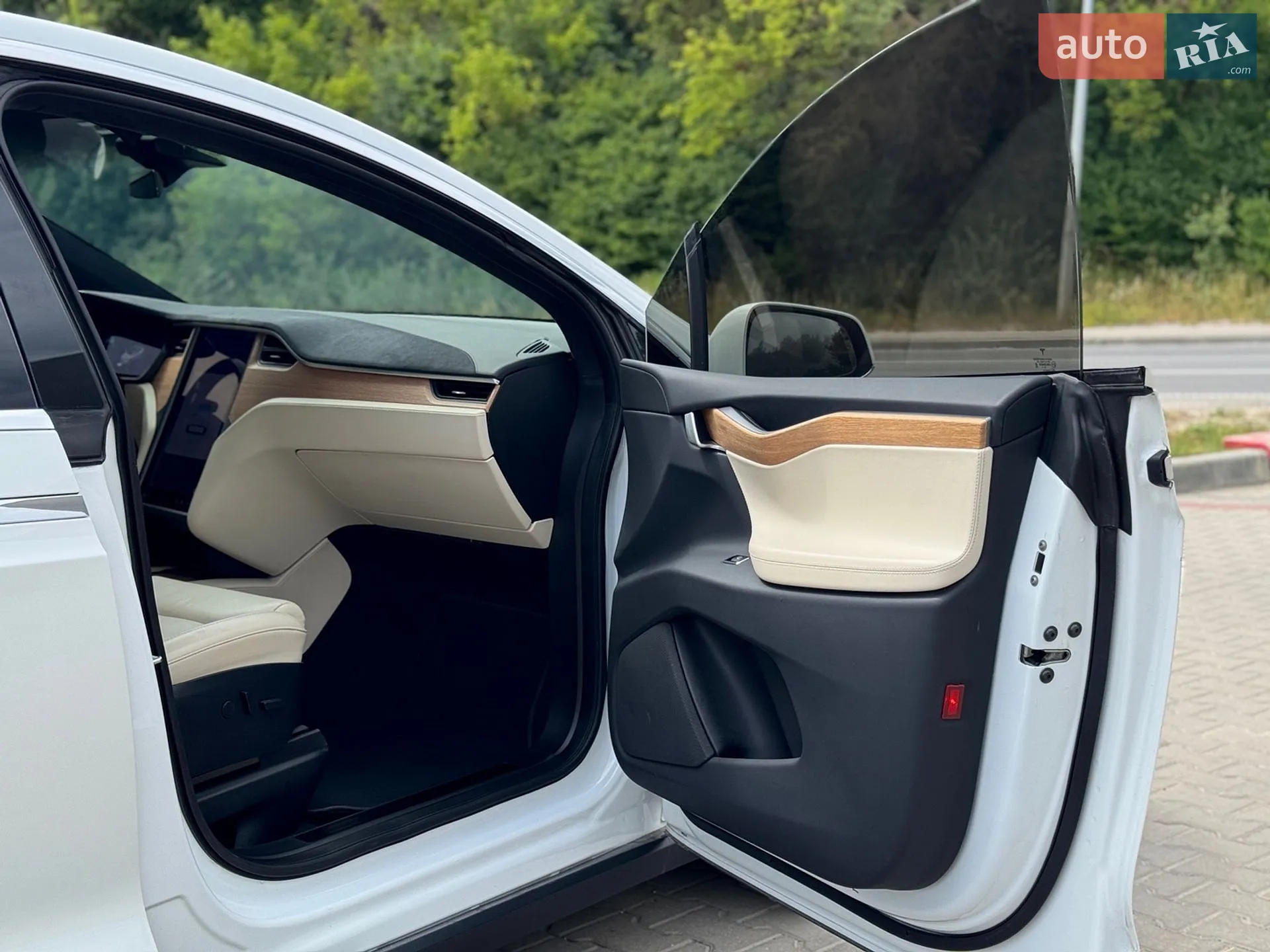 2020 Tesla Model X - мініатюра 22