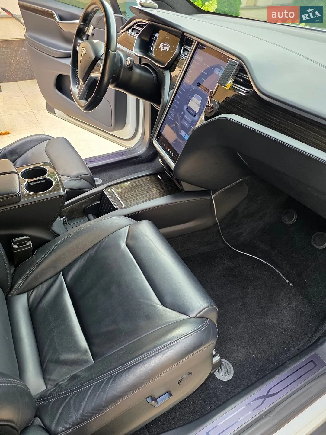 2017 Tesla Model X - мініатюра 40