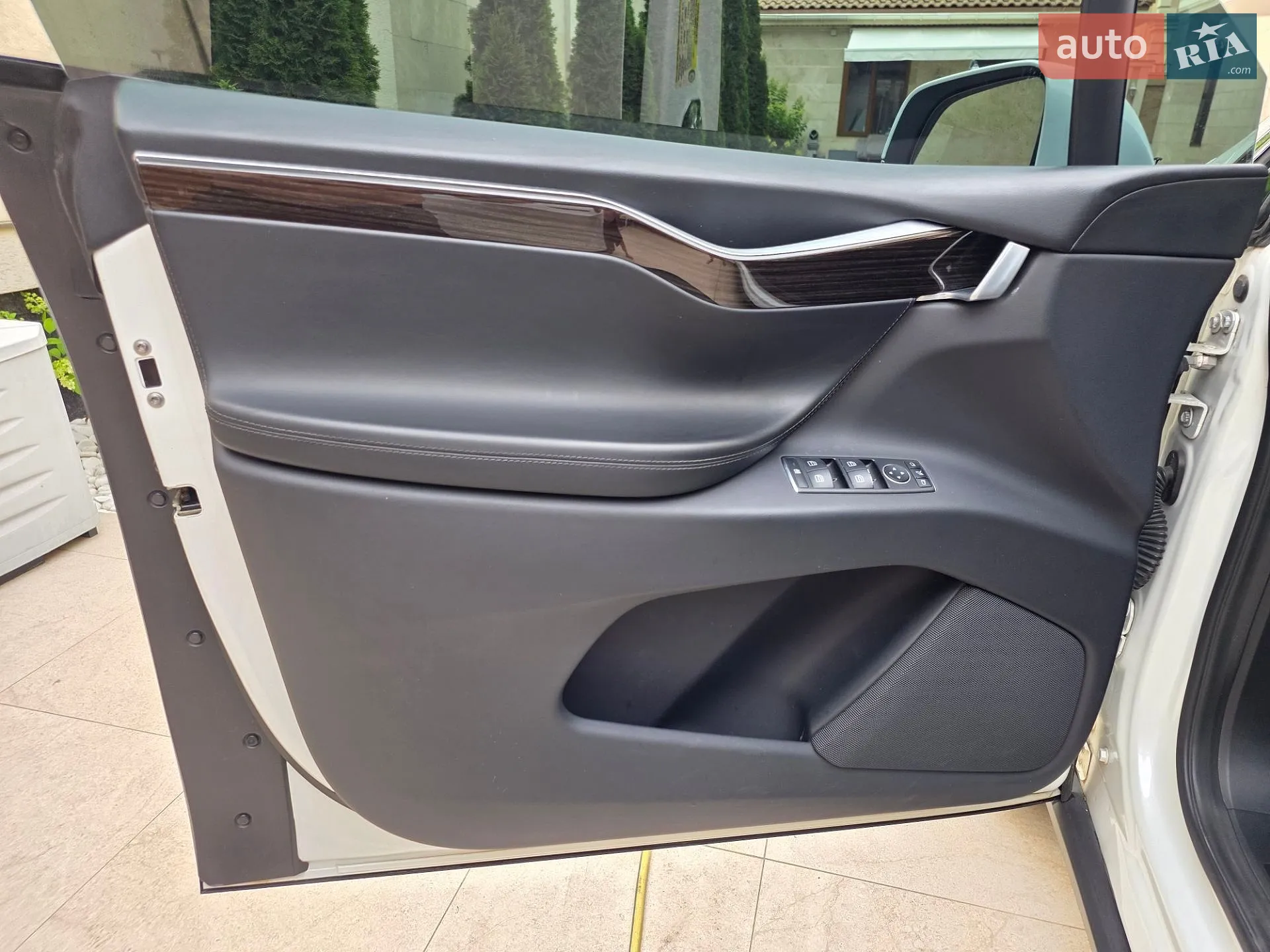 2017 Tesla Model X - мініатюра 64