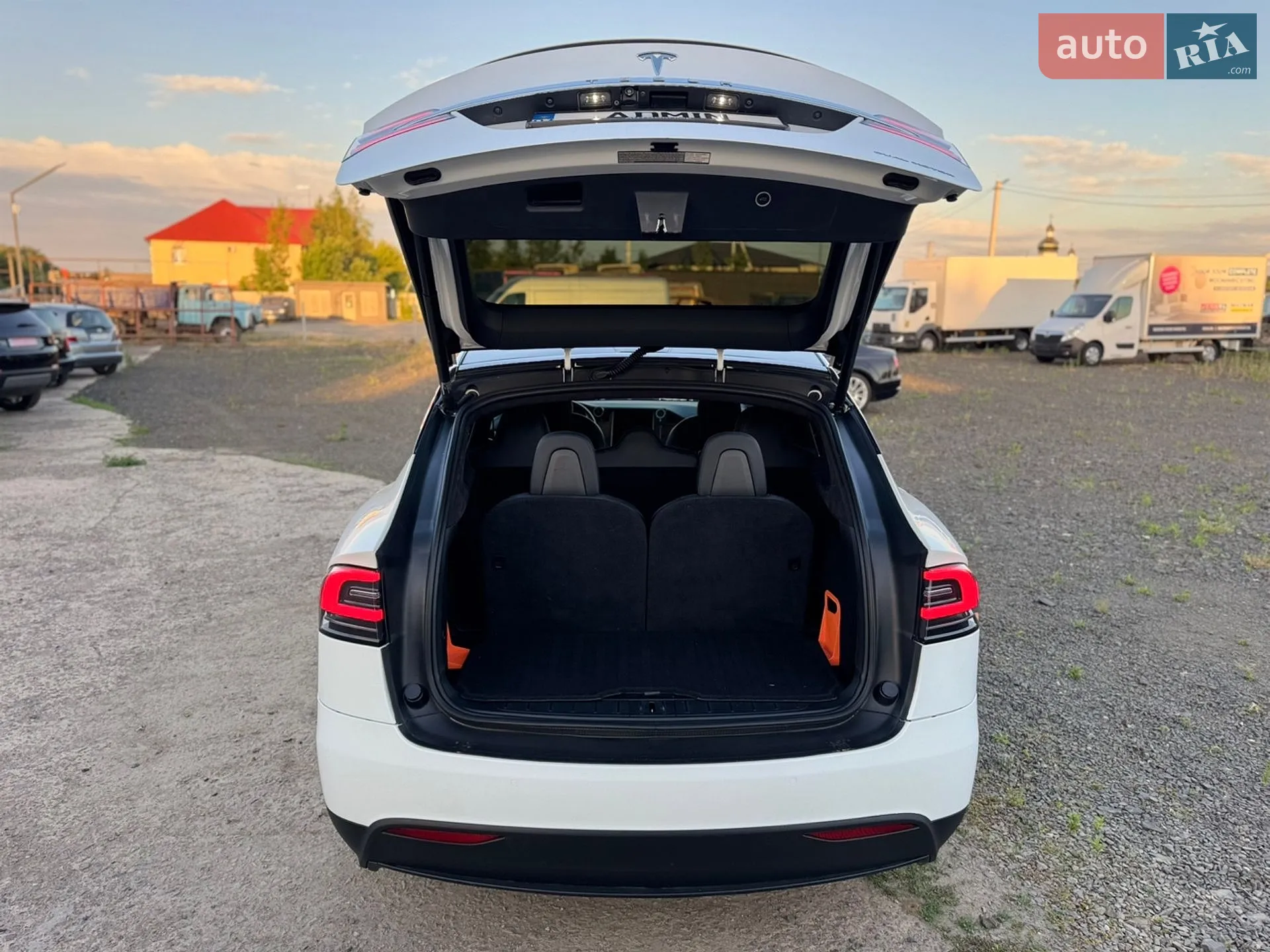 2020 Tesla Model X - мініатюра 8