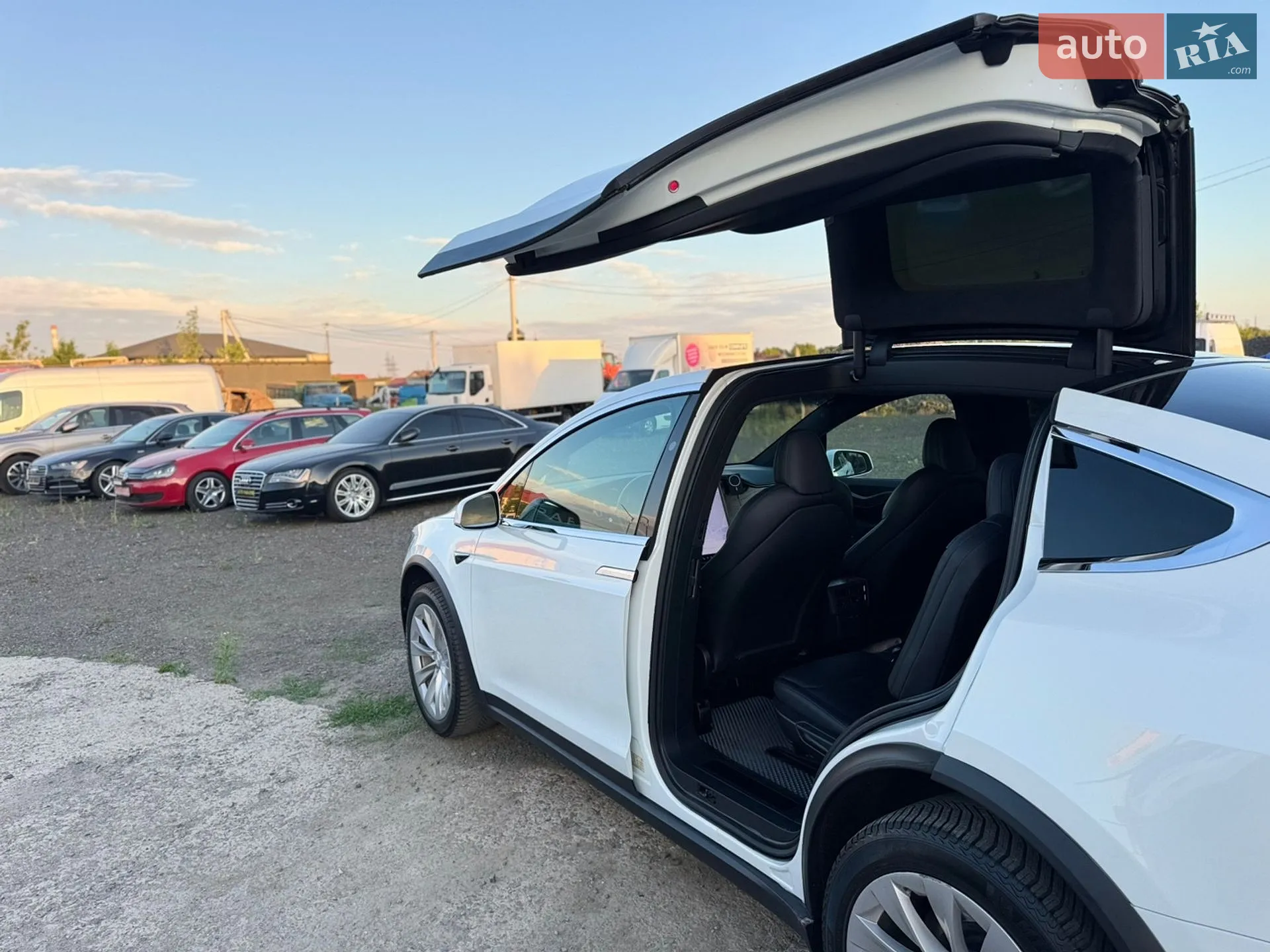 2020 Tesla Model X - мініатюра 19