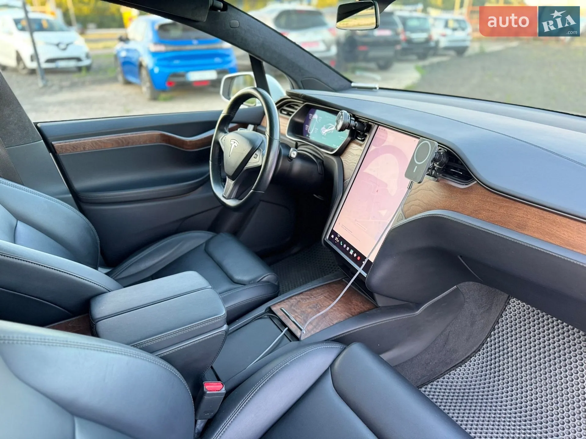 2020 Tesla Model X - мініатюра 28