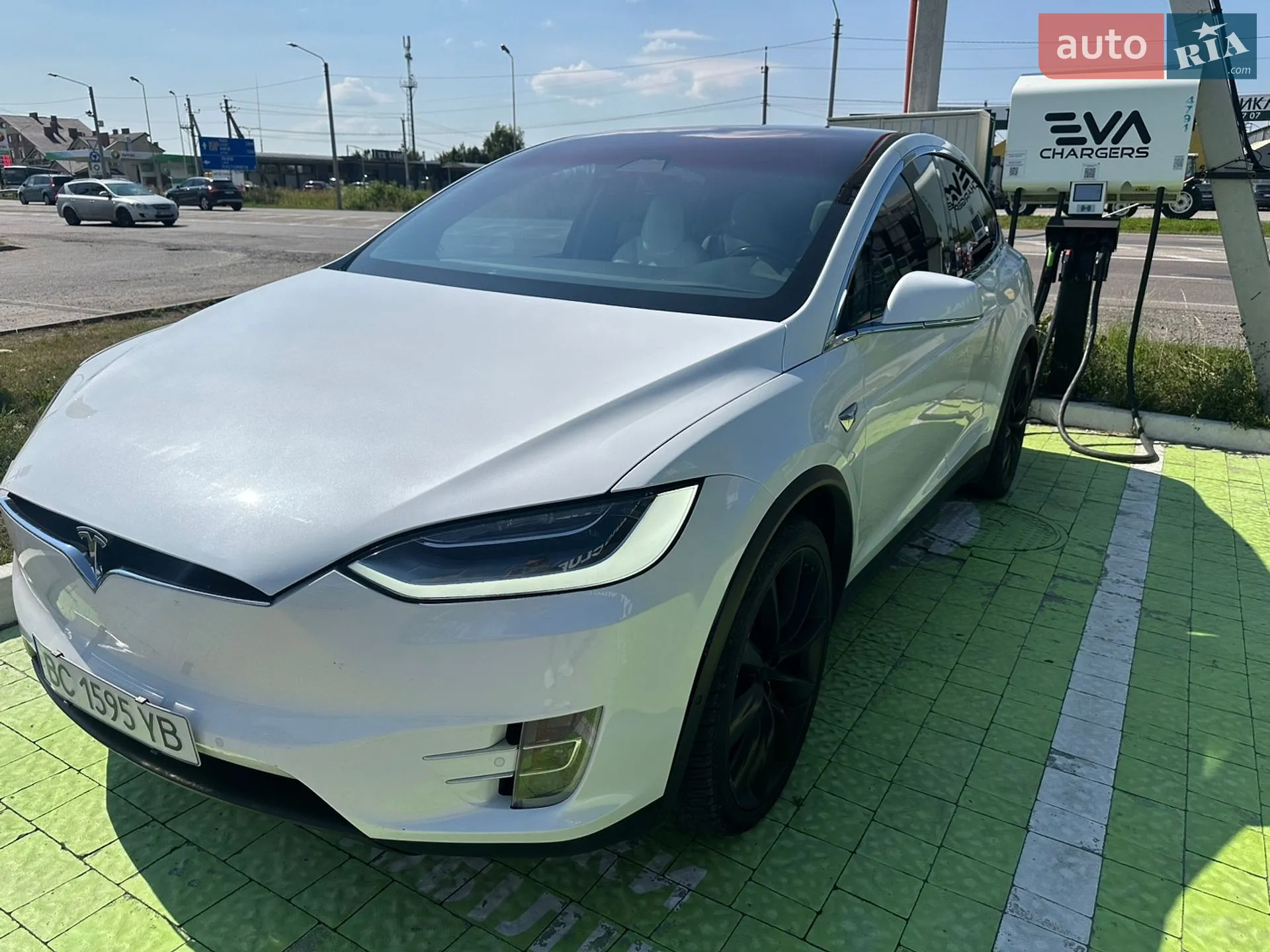 2016 Tesla Model X - мініатюра 3