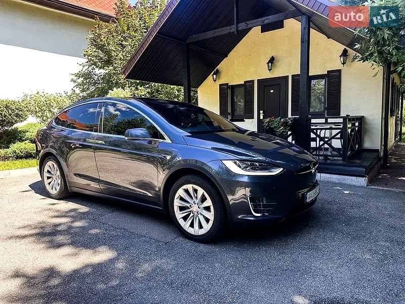 Tesla Model X