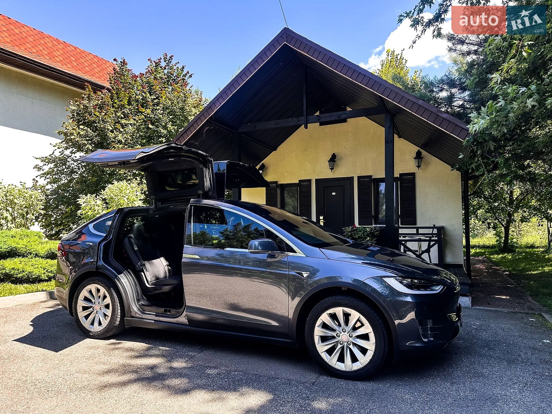 2017 Tesla Model X - мініатюра 28