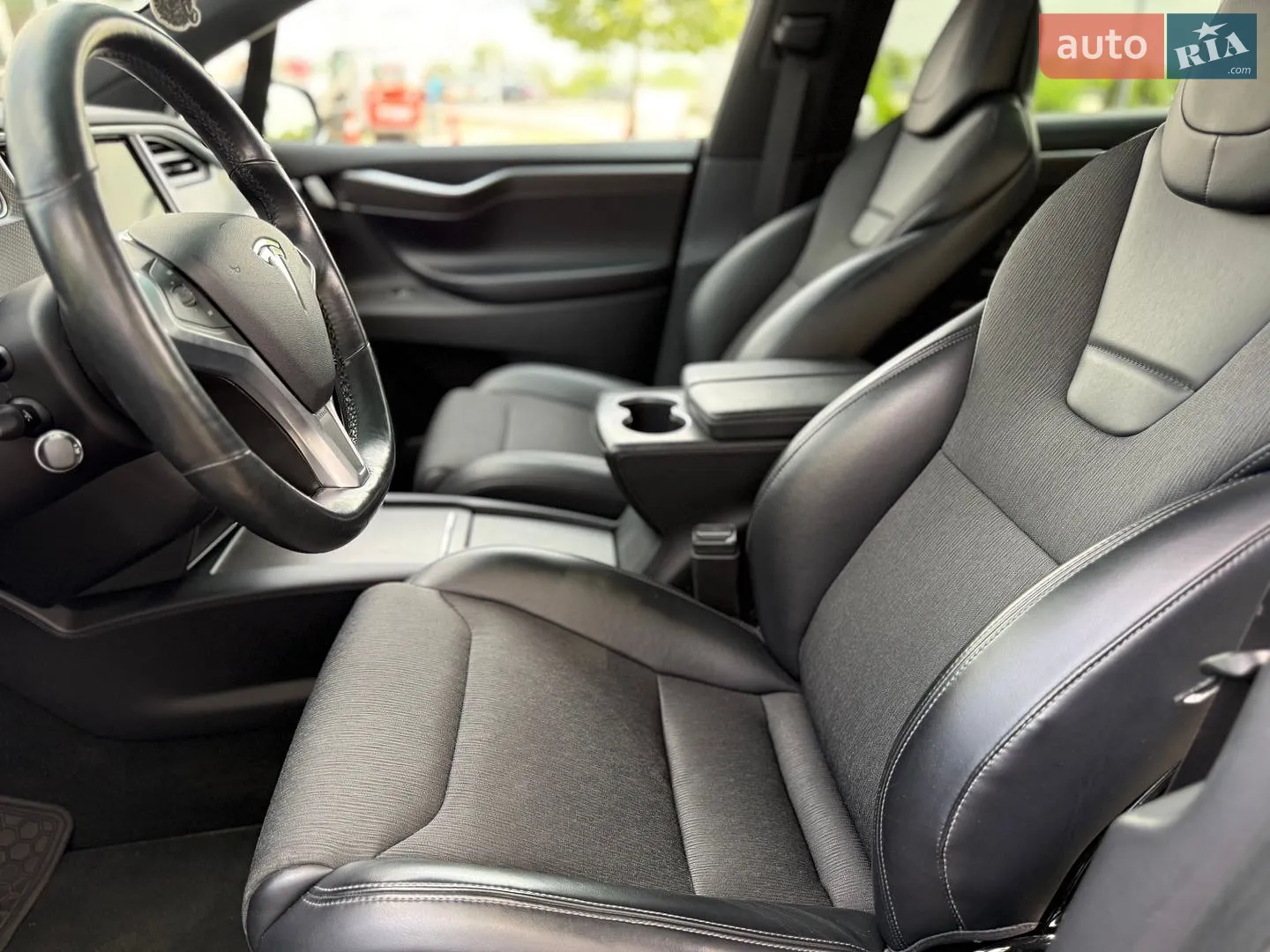 2016 Tesla Model X - мініатюра 13