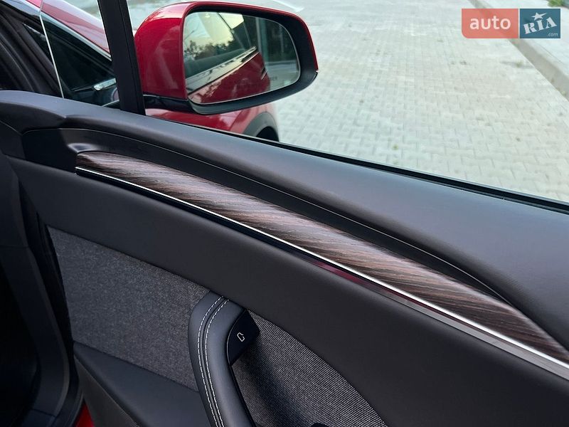 Внедорожник / Кроссовер Tesla Model X 2022 в Черновцах