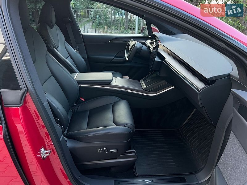 Внедорожник / Кроссовер Tesla Model X 2022 в Черновцах