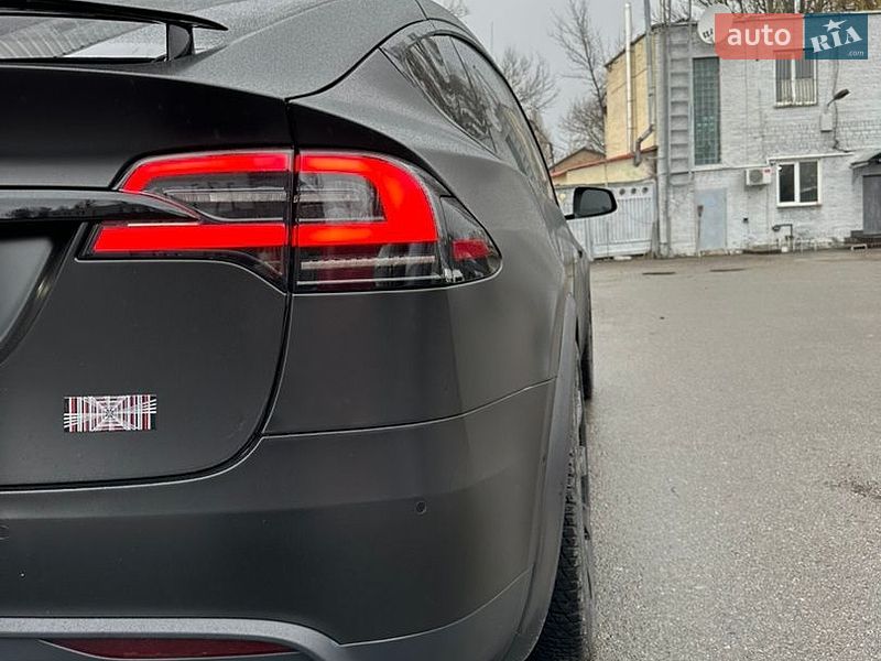 Внедорожник / Кроссовер Tesla Model X 2022 в Киеве