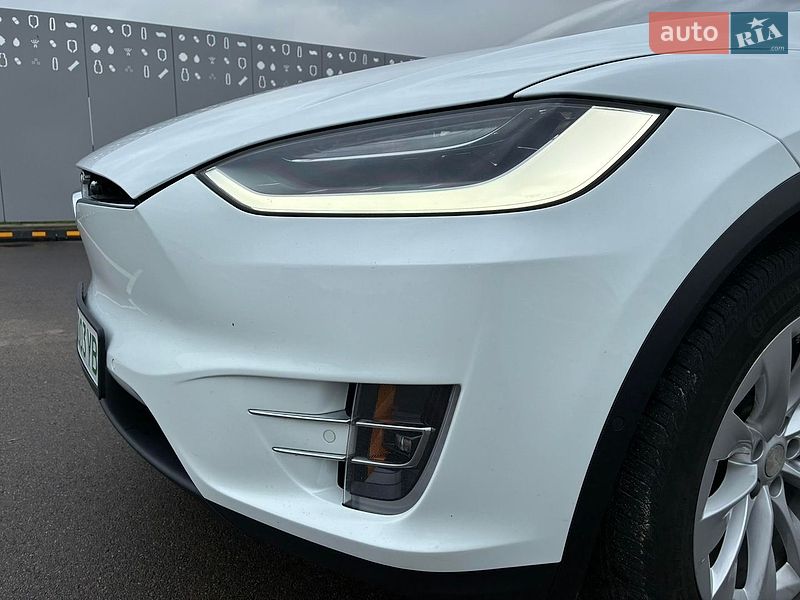 Позашляховик / Кросовер Tesla Model X 2020 в Києві