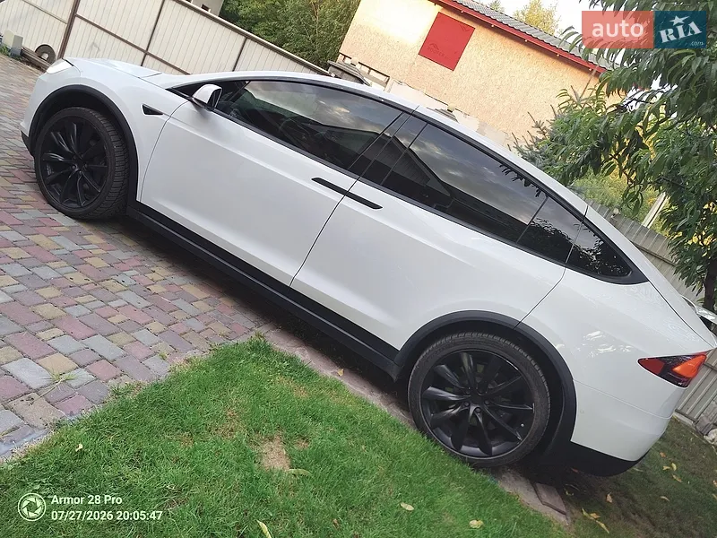 Tesla Model X