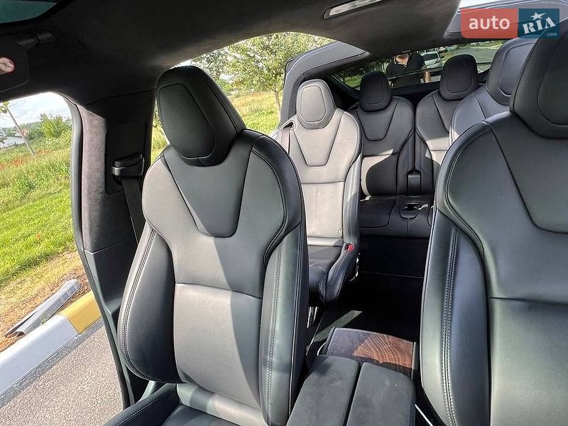 Позашляховик / Кросовер Tesla Model X 2020 в Києві