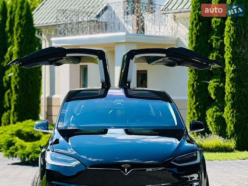 Позашляховик / Кросовер Tesla Model X 2017 в Луцьку фото 15 Позашляховик / Кросовер Tesla Model X 2017 в Луцьку
