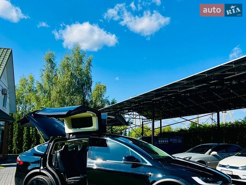 Позашляховик / Кросовер Tesla Model X 2017 в Луцьку фото 19 Позашляховик / Кросовер Tesla Model X 2017 в Луцьку