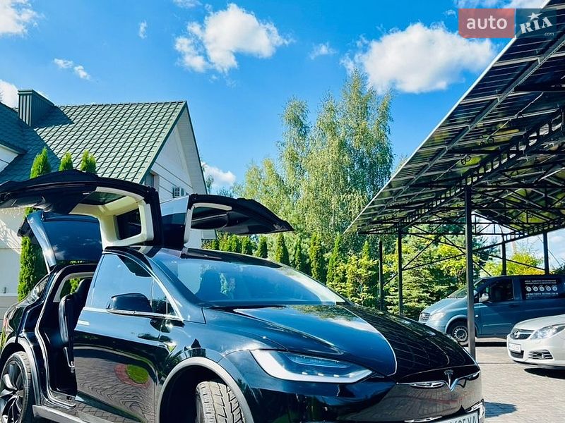 Позашляховик / Кросовер Tesla Model X 2017 в Луцьку фото 20 Позашляховик / Кросовер Tesla Model X 2017 в Луцьку