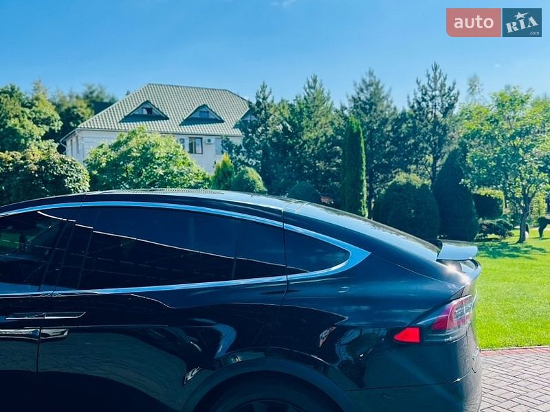 Позашляховик / Кросовер Tesla Model X 2017 в Луцьку фото 34 Позашляховик / Кросовер Tesla Model X 2017 в Луцьку