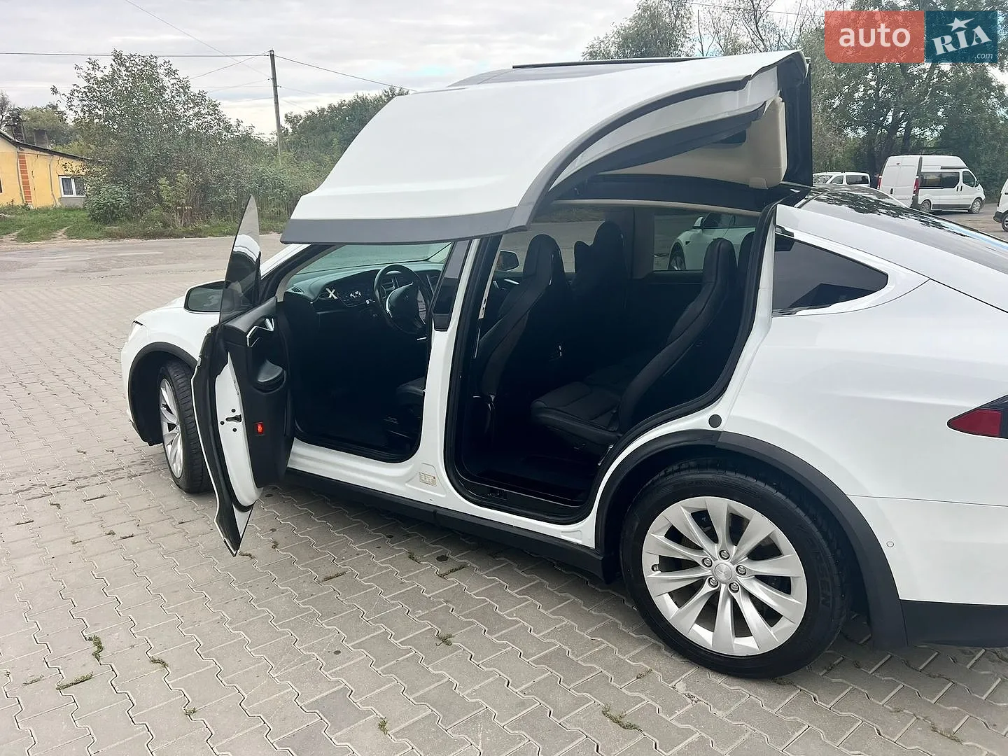 2016 Tesla Model X - мініатюра 8