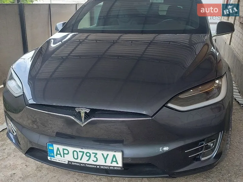 Tesla Model X 2017