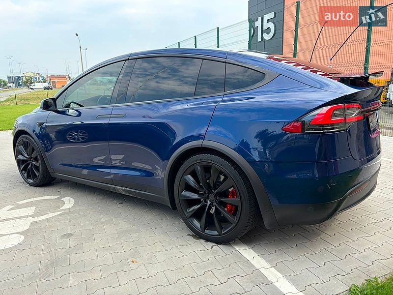 Внедорожник / Кроссовер Tesla Model X 2019 в Киеве