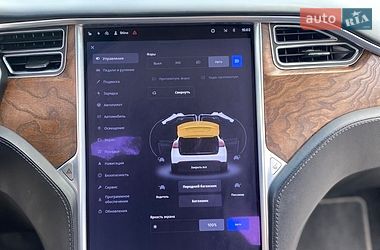 Позашляховик / Кросовер Tesla Model X 2018 в Тернополі