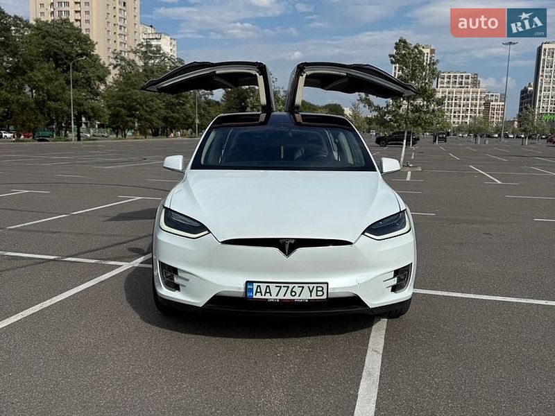 Tesla Model X 2017