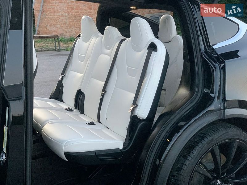 Позашляховик / Кросовер Tesla Model X 2017 в Сквирі фото 23 Позашляховик / Кросовер Tesla Model X 2017 в Сквирі