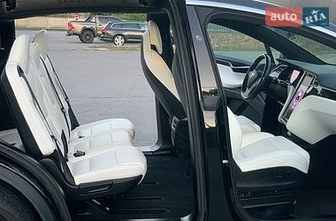 Позашляховик / Кросовер Tesla Model X 2017 в Сквирі фото 26 Позашляховик / Кросовер Tesla Model X 2017 в Сквирі
