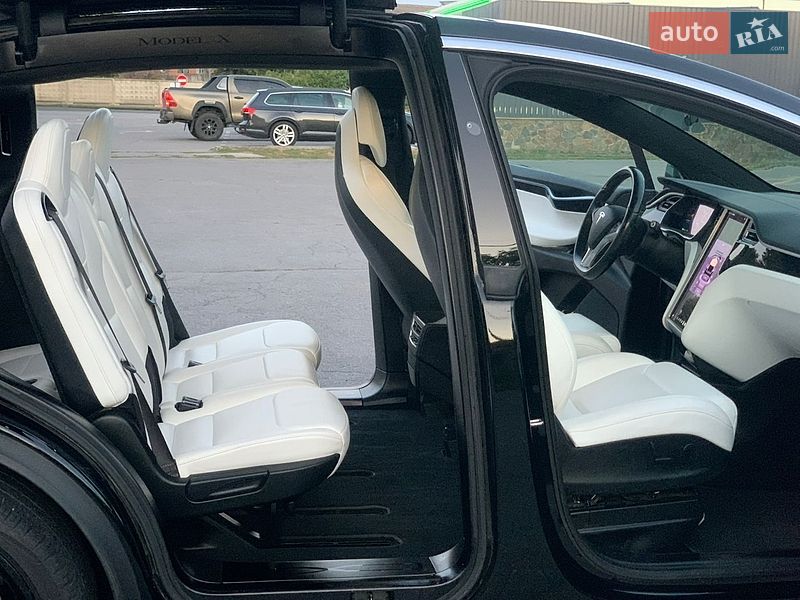 Позашляховик / Кросовер Tesla Model X 2017 в Сквирі фото 26 Позашляховик / Кросовер Tesla Model X 2017 в Сквирі