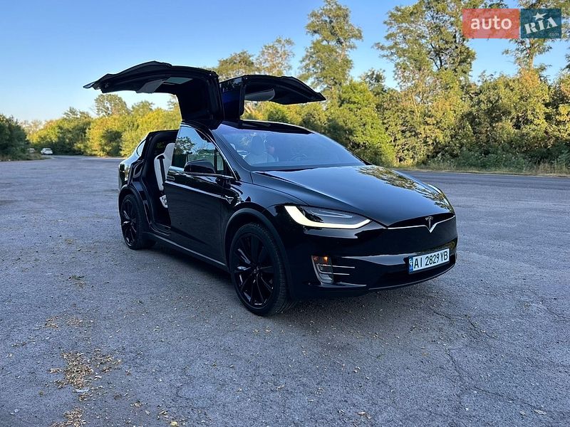 Позашляховик / Кросовер Tesla Model X 2017 в Сквирі фото 36 Позашляховик / Кросовер Tesla Model X 2017 в Сквирі