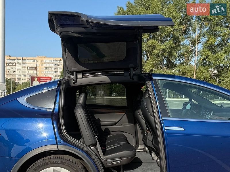 Позашляховик / Кросовер Tesla Model X 2020 в Києві фото 9 Позашляховик / Кросовер Tesla Model X 2020 в Києві